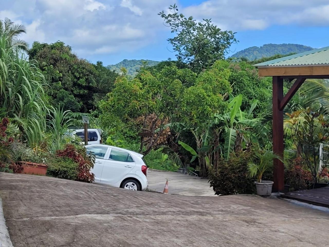 Apartamento Ericka Et Francois Quartier Monplaisir Exterior foto