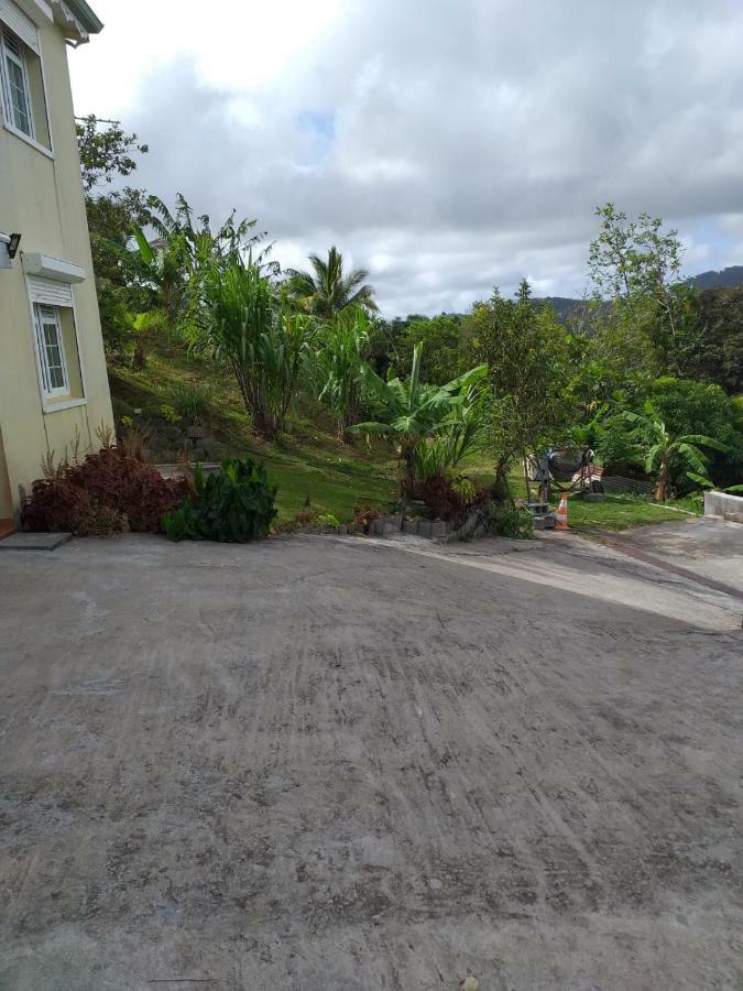 Apartamento Ericka Et Francois Quartier Monplaisir Exterior foto
